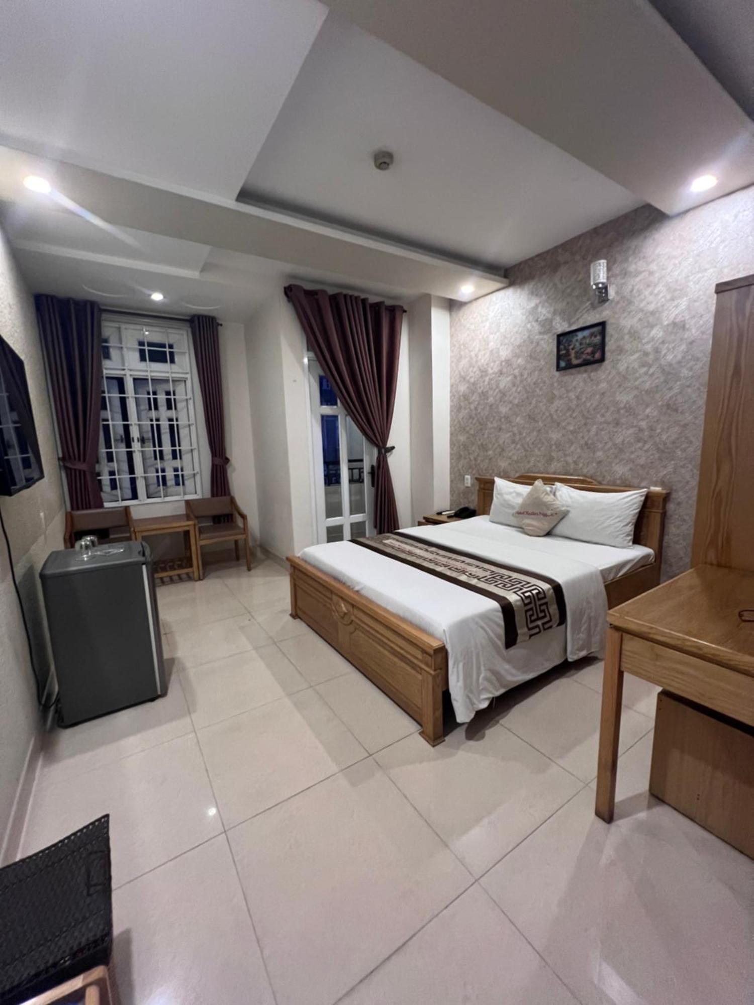 Xuan Ngoc Hotel *